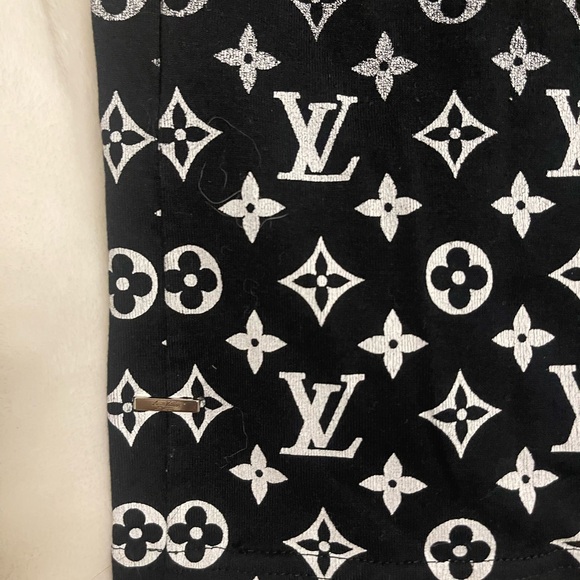 Louis Vuitton L never worn - Picture 4 of 7